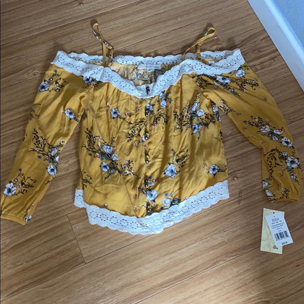 rewind brand new hang off shoulder shirt